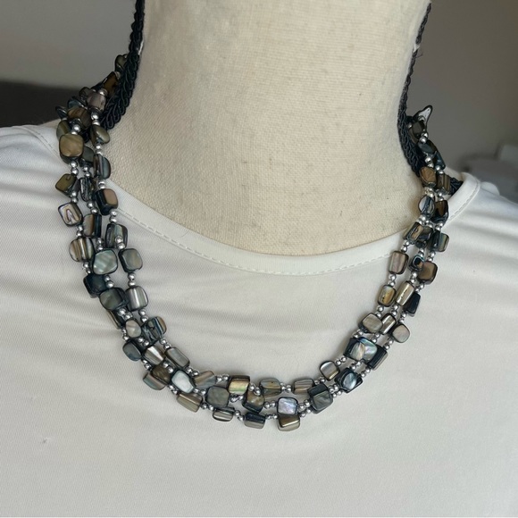 Abalone shell necklace, 3 strand alone or with tassel pendant- jewelry - Picture 3 of 16